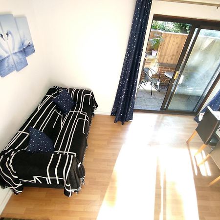 The Swans - Two-Bedroom City Centre House With Parking Oxford Exterior photo